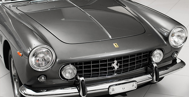 Gessles Ferraribilar kommer att visas i utställningshallen på Hotel Tylösand.